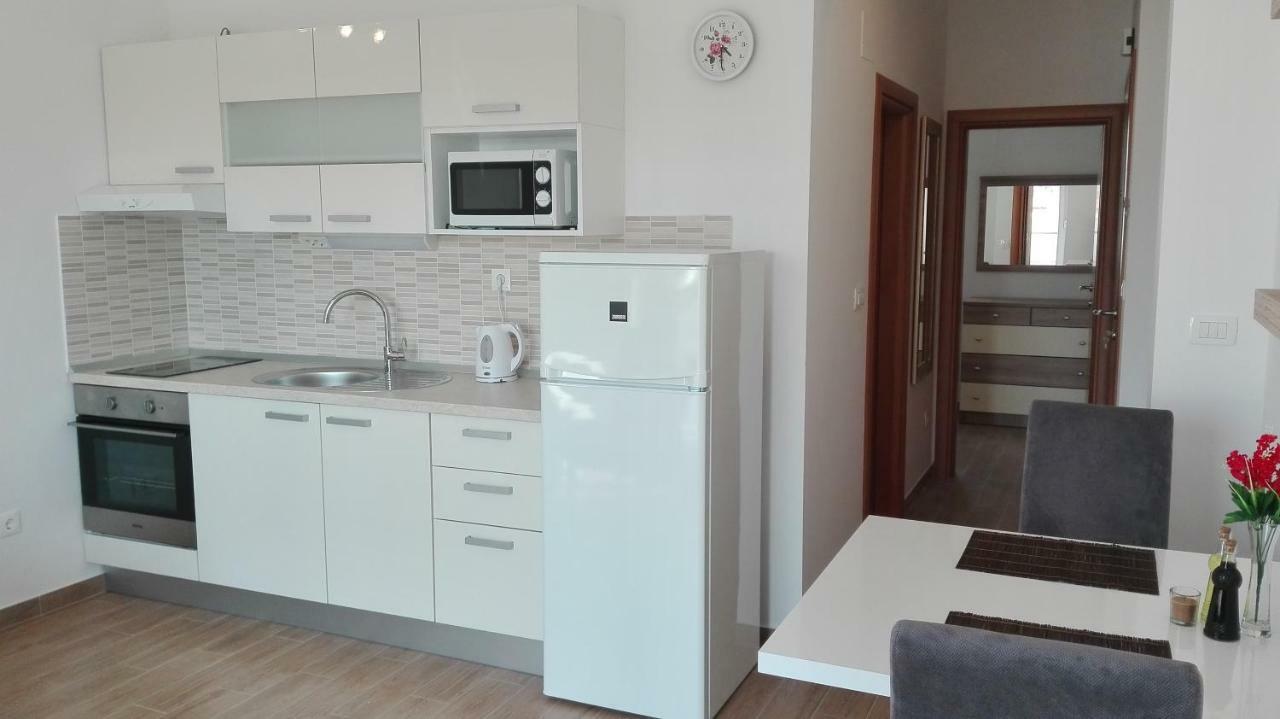 Sibenska Oaza Apartment ชิเบนิก ภายนอก รูปภาพ