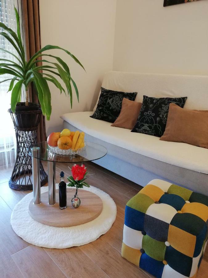 Sibenska Oaza Apartment ชิเบนิก ภายนอก รูปภาพ